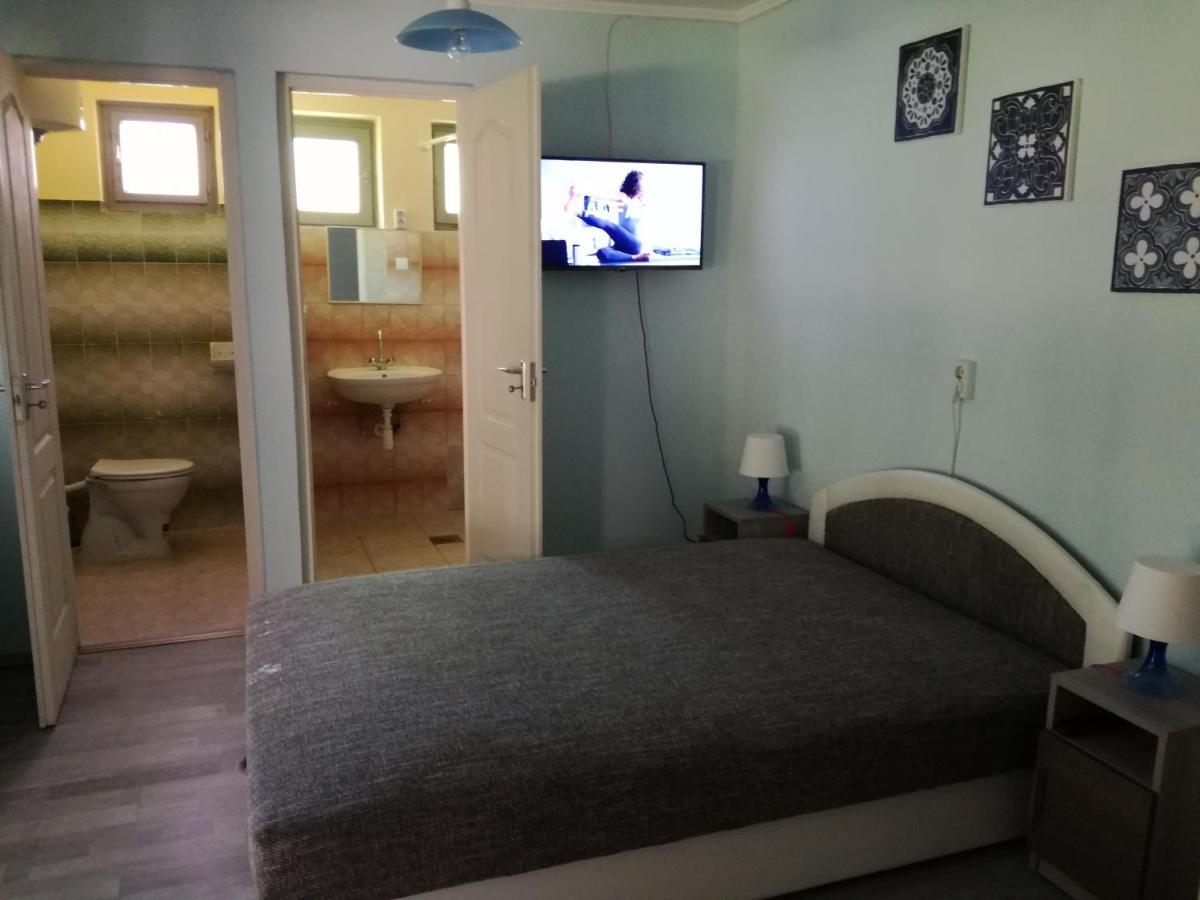 Negy Evszak Vendeghaz Hotel Balatonboglar Luaran gambar